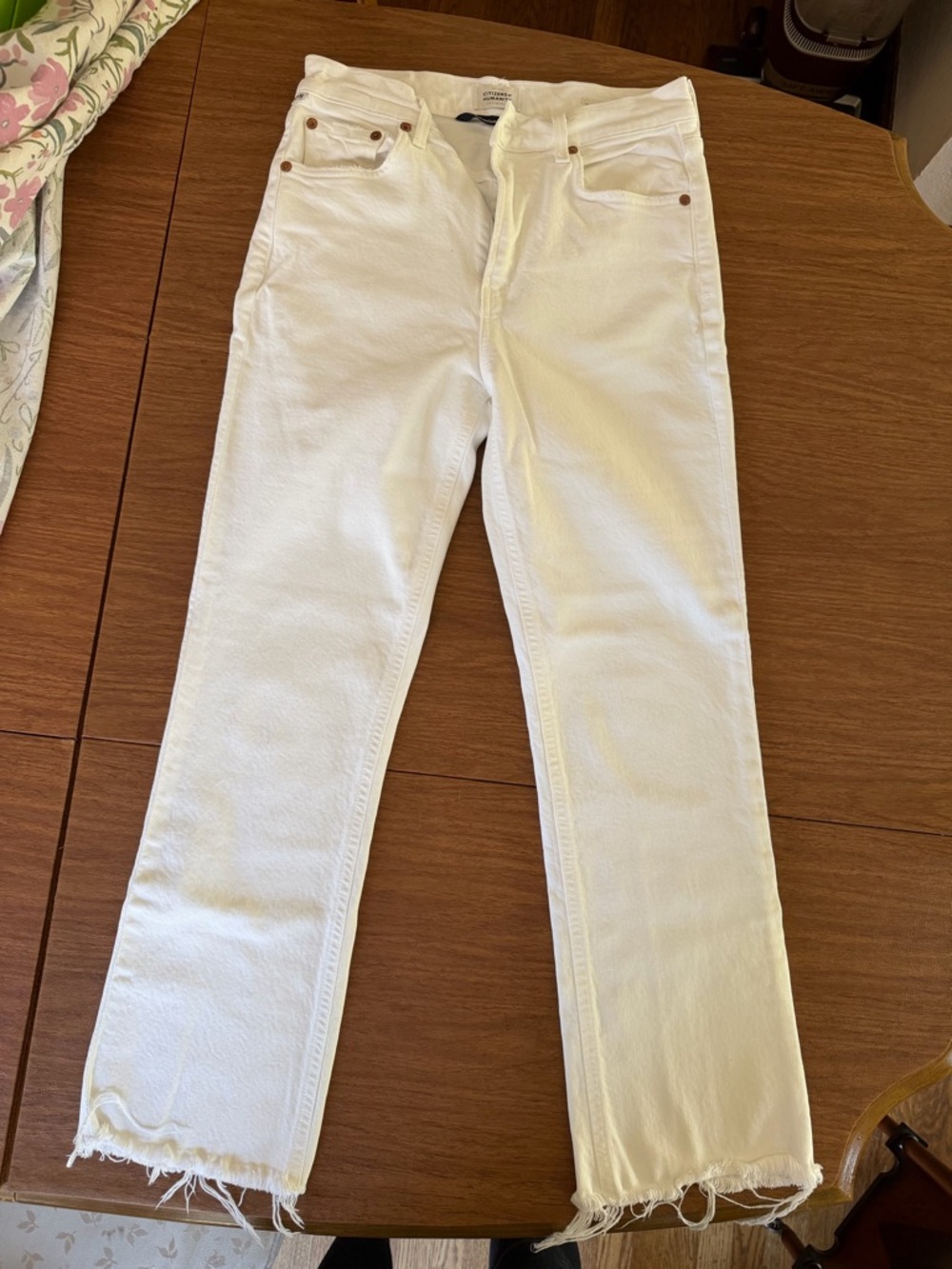 Citizens Of Humanity White Straight-Leg Jeans with Frayed Hem